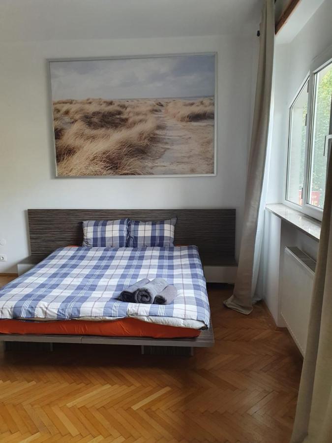 Cismigiu Garden Apartment Bukarest Eksteriør billede